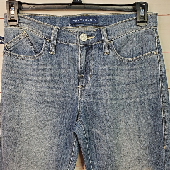 Rock & Republic Low Rise Kendall Cropped Jeans - Picture 2 of 6